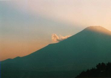 fuji004.jpg (5291 �o�C�g)